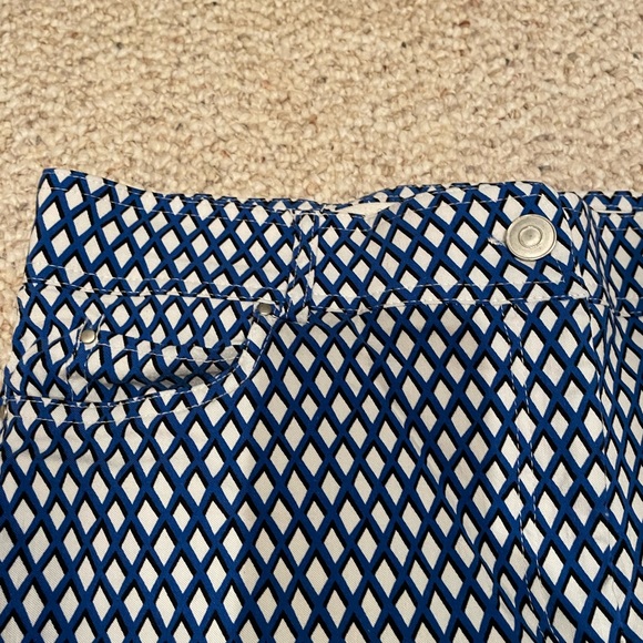 Verve Capris - Picture 2 of 5